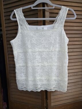 Emma James Lace Sleeveless Camisole in Ivory